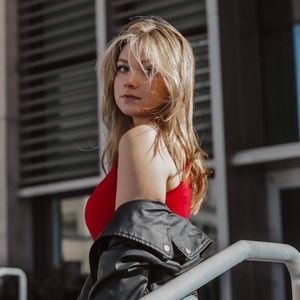 Meet your Posher, Izzy